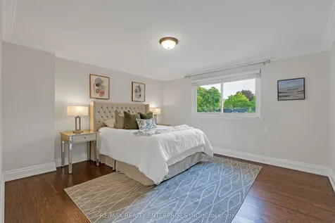 2068 Tenoga Drive Mississauga ON L5H 3K2
