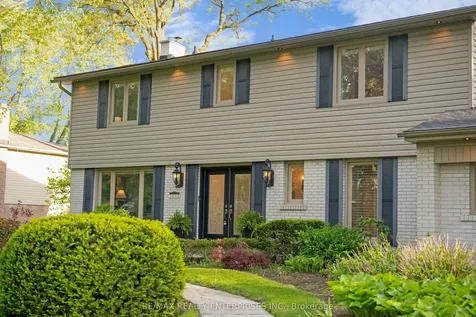 2068 Tenoga Drive Mississauga ON L5H 3K2