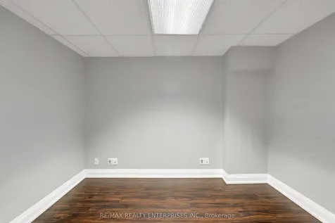 2068 Tenoga Drive Mississauga ON L5H 3K2