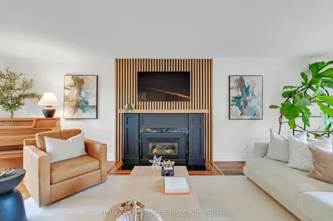 2068 Tenoga Drive Mississauga ON L5H 3K2