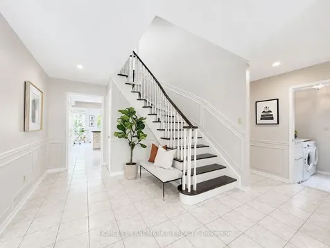 3379 Mulcaster Road Mississauga ON L5L 5A7