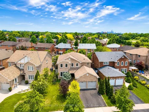 3379 Mulcaster Road Mississauga ON L5L 5A7