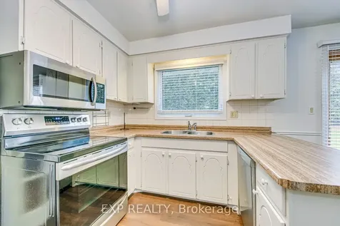 1269 Abbey Court Burlington ON L7P 3R4