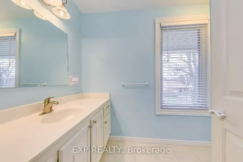 1269 Abbey Court Burlington ON L7P 3R4