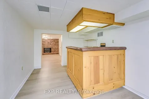 1269 Abbey Court Burlington ON L7P 3R4