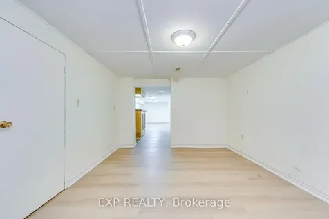 1269 Abbey Court Burlington ON L7P 3R4