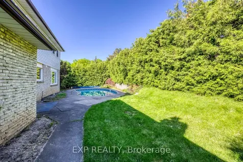 1269 Abbey Court Burlington ON L7P 3R4