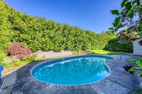 1269 Abbey Court Burlington ON L7P 3R4