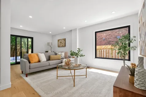 101 Waldie Road Oakville ON L6L 6G5