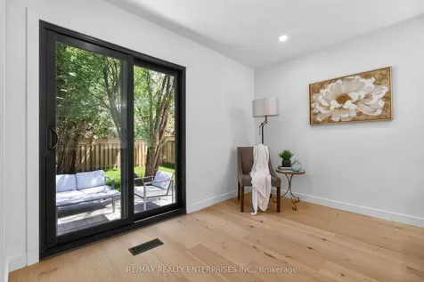 101 Waldie Road Oakville ON L6L 6G5