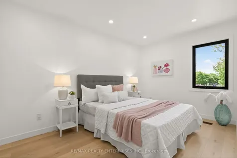 101 Waldie Road Oakville ON L6L 6G5