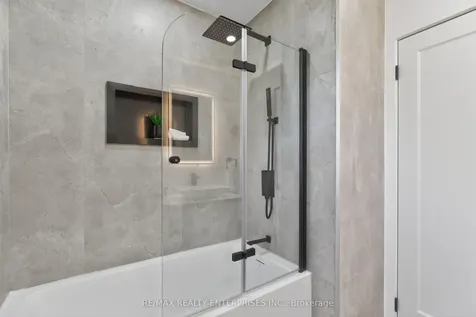 101 Waldie Road Oakville ON L6L 6G5