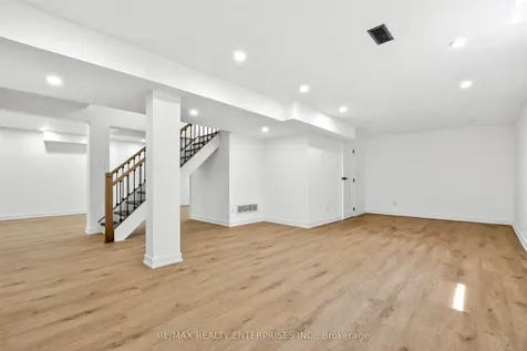 101 Waldie Road Oakville ON L6L 6G5