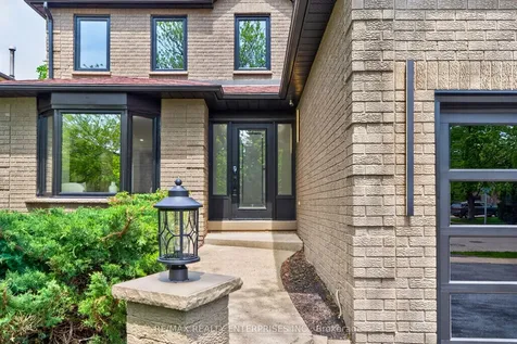 101 Waldie Road Oakville ON L6L 6G5