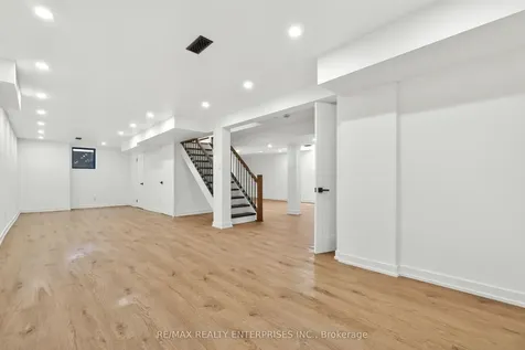 101 Waldie Road Oakville ON L6L 6G5