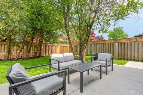 101 Waldie Road Oakville ON L6L 6G5