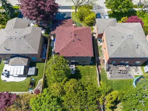 101 Waldie Road Oakville ON L6L 6G5