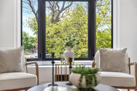 101 Waldie Road Oakville ON L6L 6G5