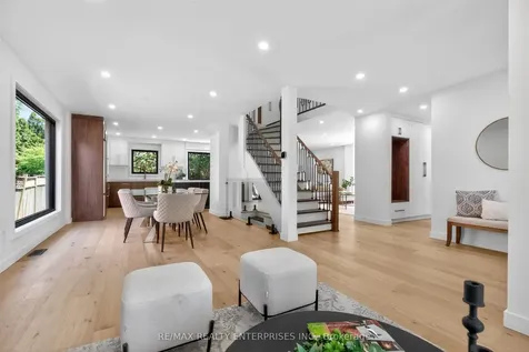 101 Waldie Road Oakville ON L6L 6G5