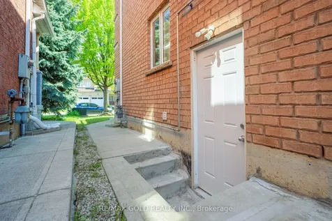 30 Grover Road Brampton ON L6Y 5R4