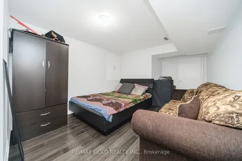 30 Grover Road Brampton ON L6Y 5R4