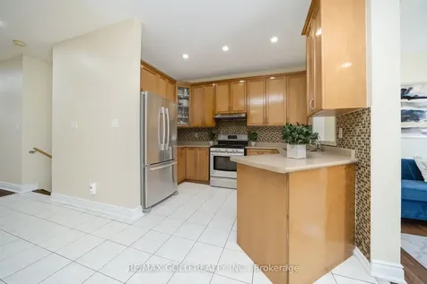 30 Grover Road Brampton ON L6Y 5R4