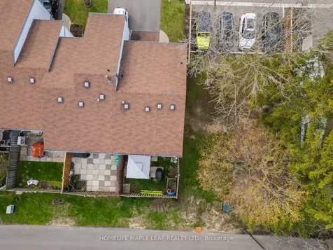 121 Falconer Drive Mississauga ON L5N 2K8