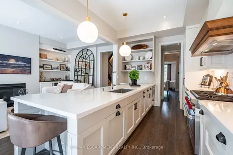 190 Dorval Drive Oakville ON L6K 0H3