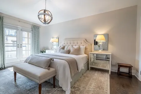 190 Dorval Drive Oakville ON L6K 0H3