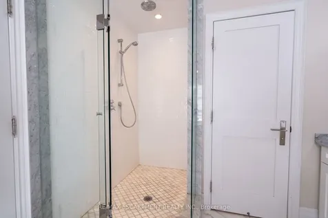 190 Dorval Drive Oakville ON L6K 0H3