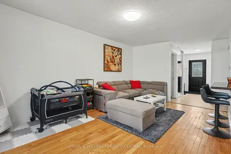 6779 Glen Erin Drive Mississauga ON L5N 2C1