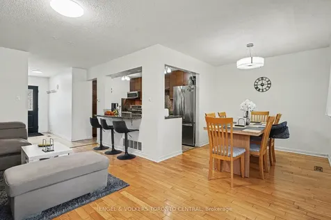 6779 Glen Erin Drive Mississauga ON L5N 2C1
