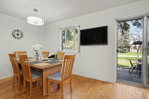 6779 Glen Erin Drive Mississauga ON L5N 2C1
