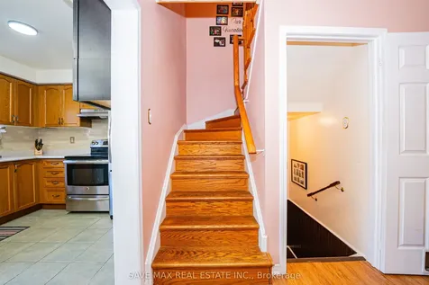59 Olympia Crescent Brampton ON L6X 4W2