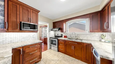 95 Kearney Drive Toronto ON M9W 5K1