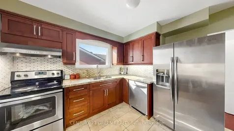 95 Kearney Drive Toronto ON M9W 5K1
