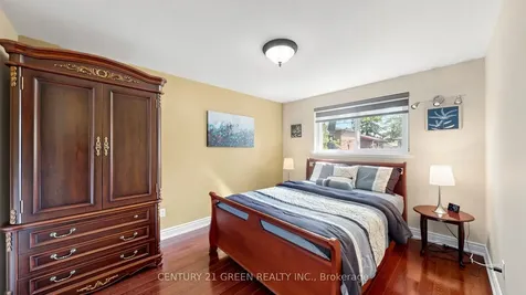 95 Kearney Drive Toronto ON M9W 5K1