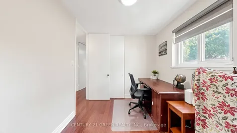 95 Kearney Drive Toronto ON M9W 5K1