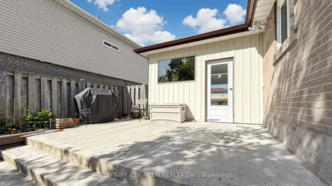 95 Kearney Drive Toronto ON M9W 5K1