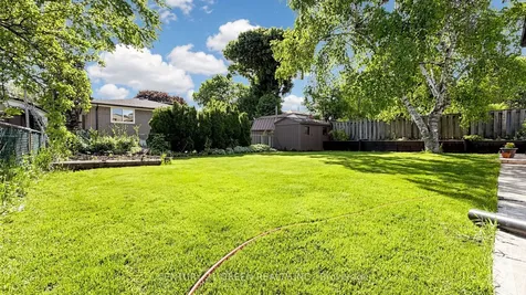 95 Kearney Drive Toronto ON M9W 5K1