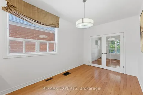 148 Ascot Avenue Toronto ON M6E 1G4