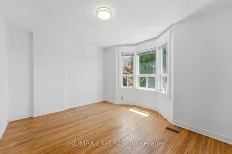 148 Ascot Avenue Toronto ON M6E 1G4