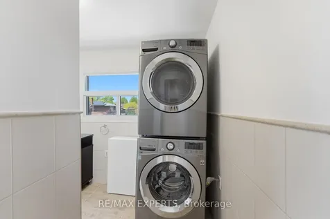 148 Ascot Avenue Toronto ON M6E 1G4