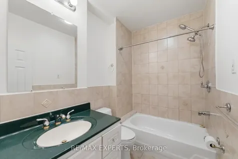 148 Ascot Avenue Toronto ON M6E 1G4