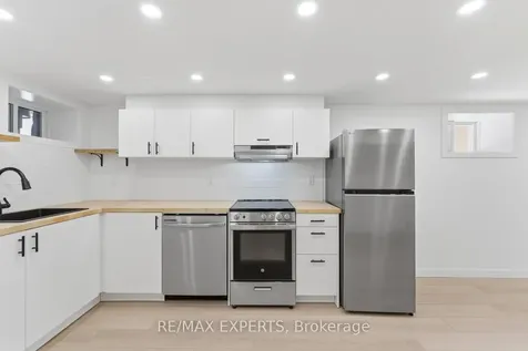 148 Ascot Avenue Toronto ON M6E 1G4