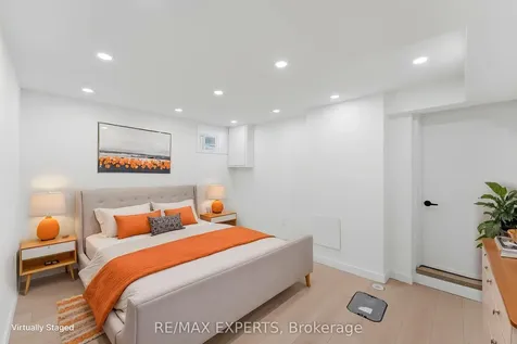 148 Ascot Avenue Toronto ON M6E 1G4