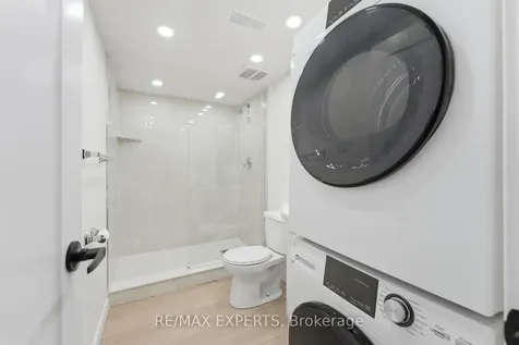 148 Ascot Avenue Toronto ON M6E 1G4