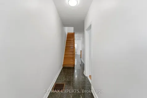 148 Ascot Avenue Toronto ON M6E 1G4