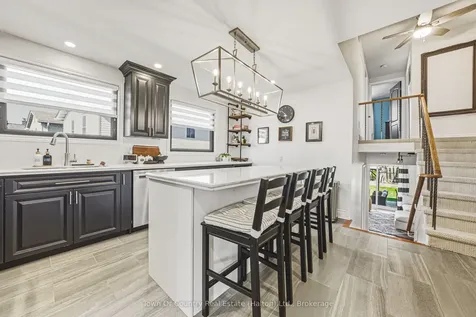 729 Coulson Avenue Milton ON L9T 4J3