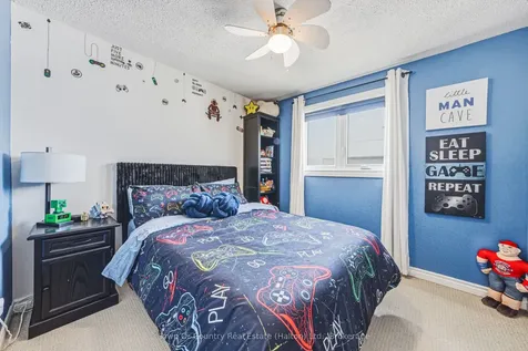 729 Coulson Avenue Milton ON L9T 4J3